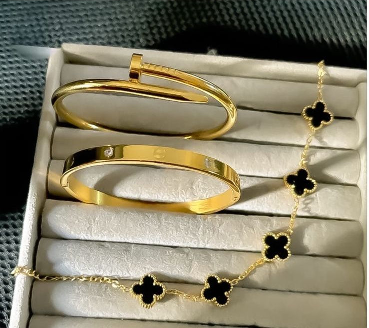 Pack of 3 Handcuffs Deal