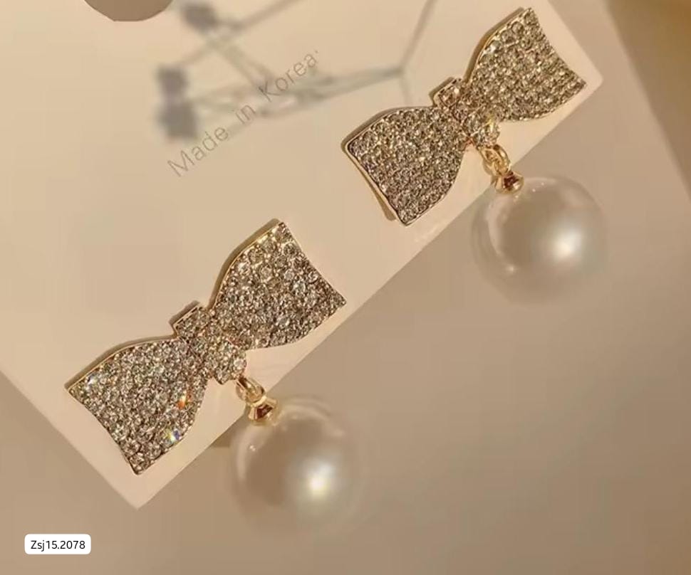 Pearl Earring