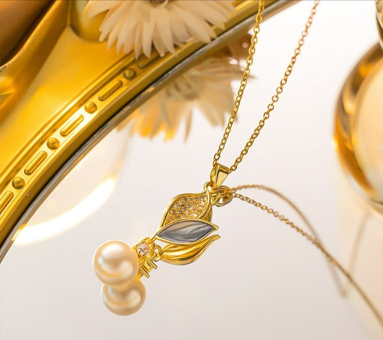 Pearl Locket Chain