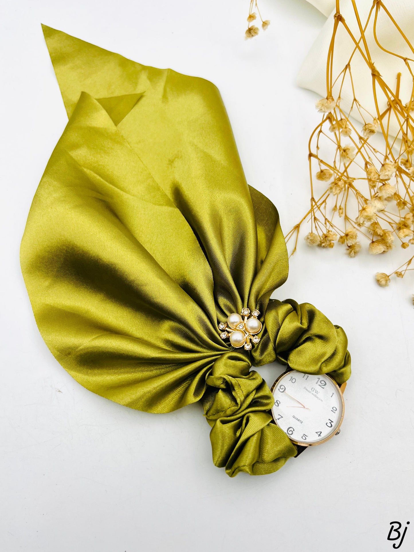 Scrunchie Watch