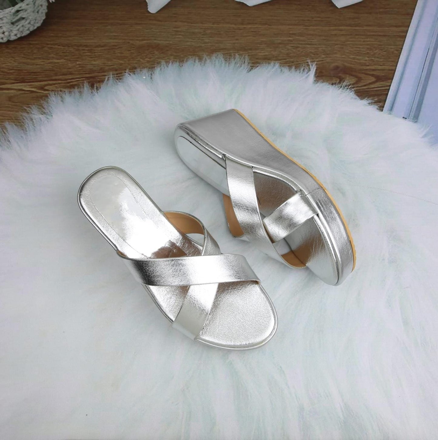 Shiny Chic