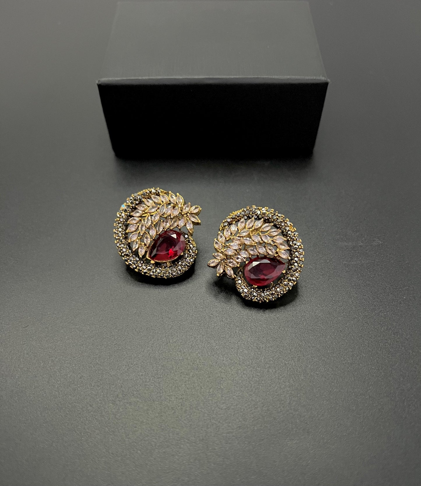 Stones Studs