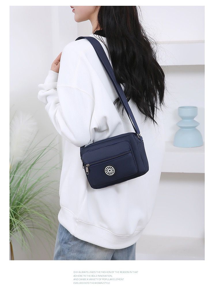 Unisex Cross Body Pouch