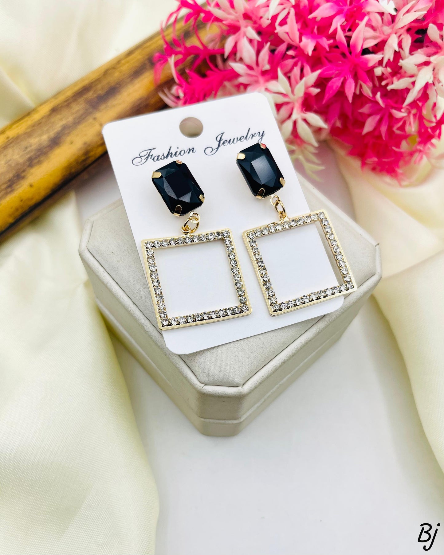 Zircon Earing