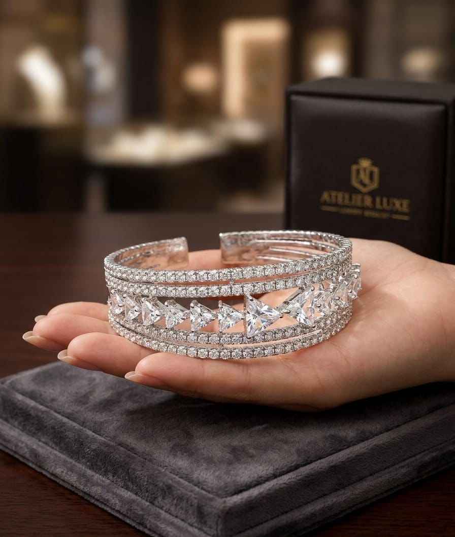 Zircon Handcuff