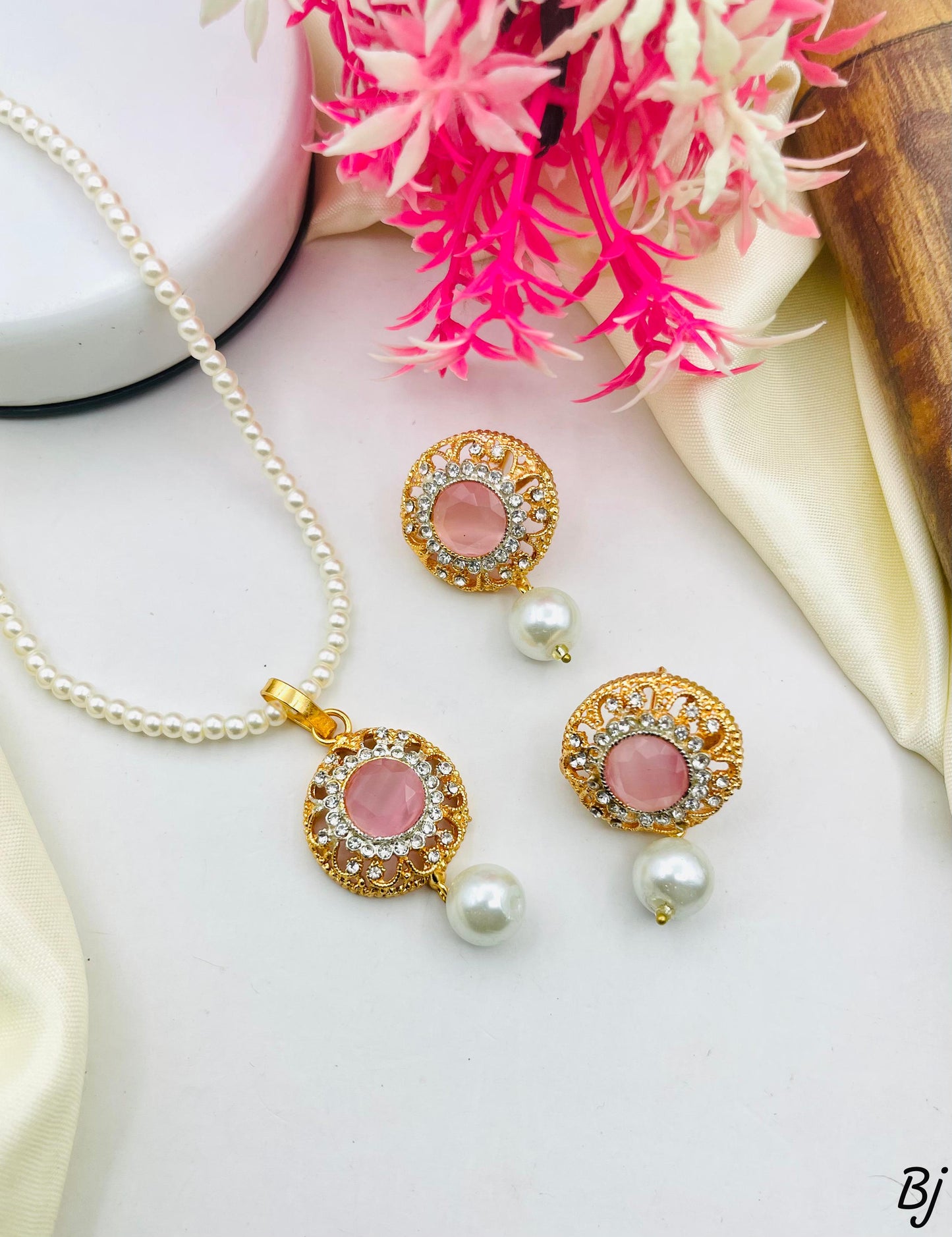 Zircon Locket Set