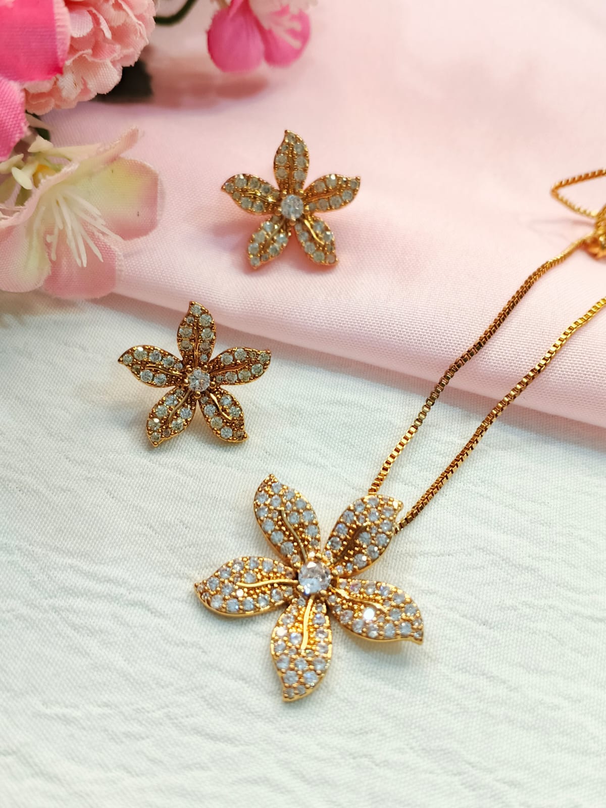 Zircon Locket Set