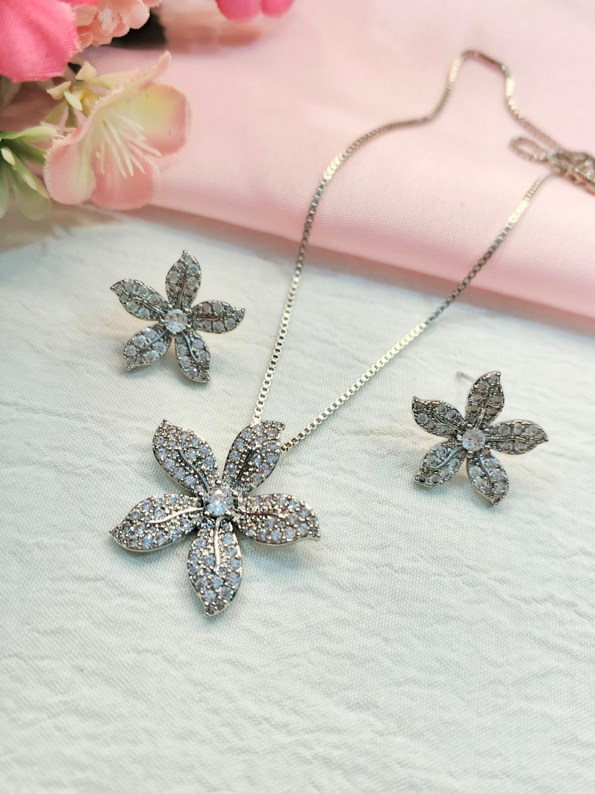 Zircon Locket Set
