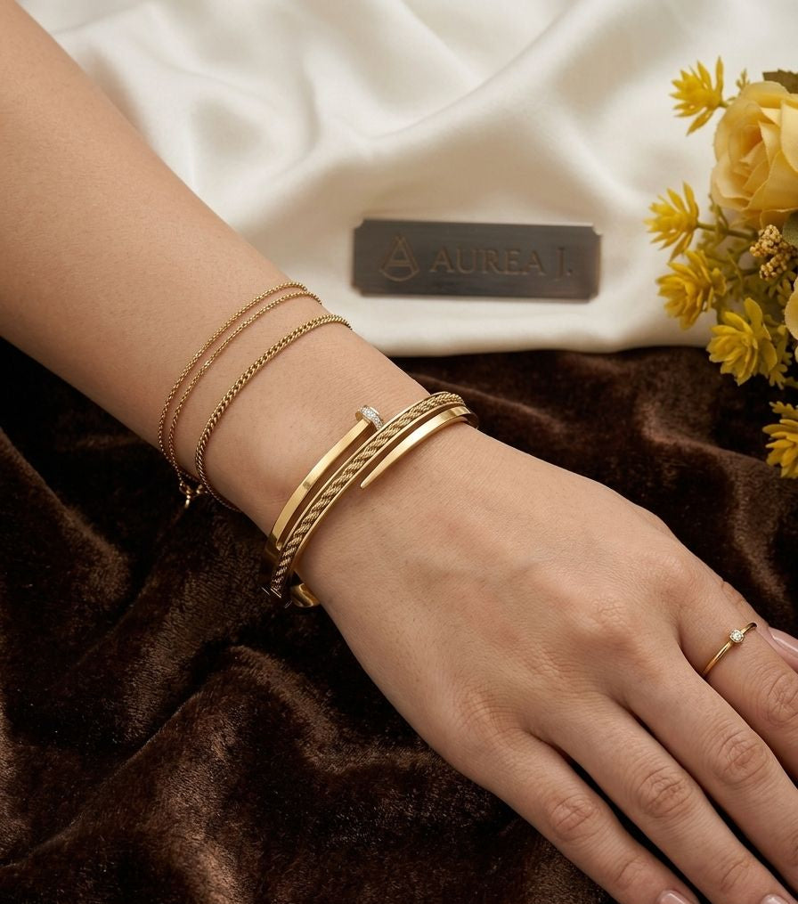 Zircon Stones Handcuff