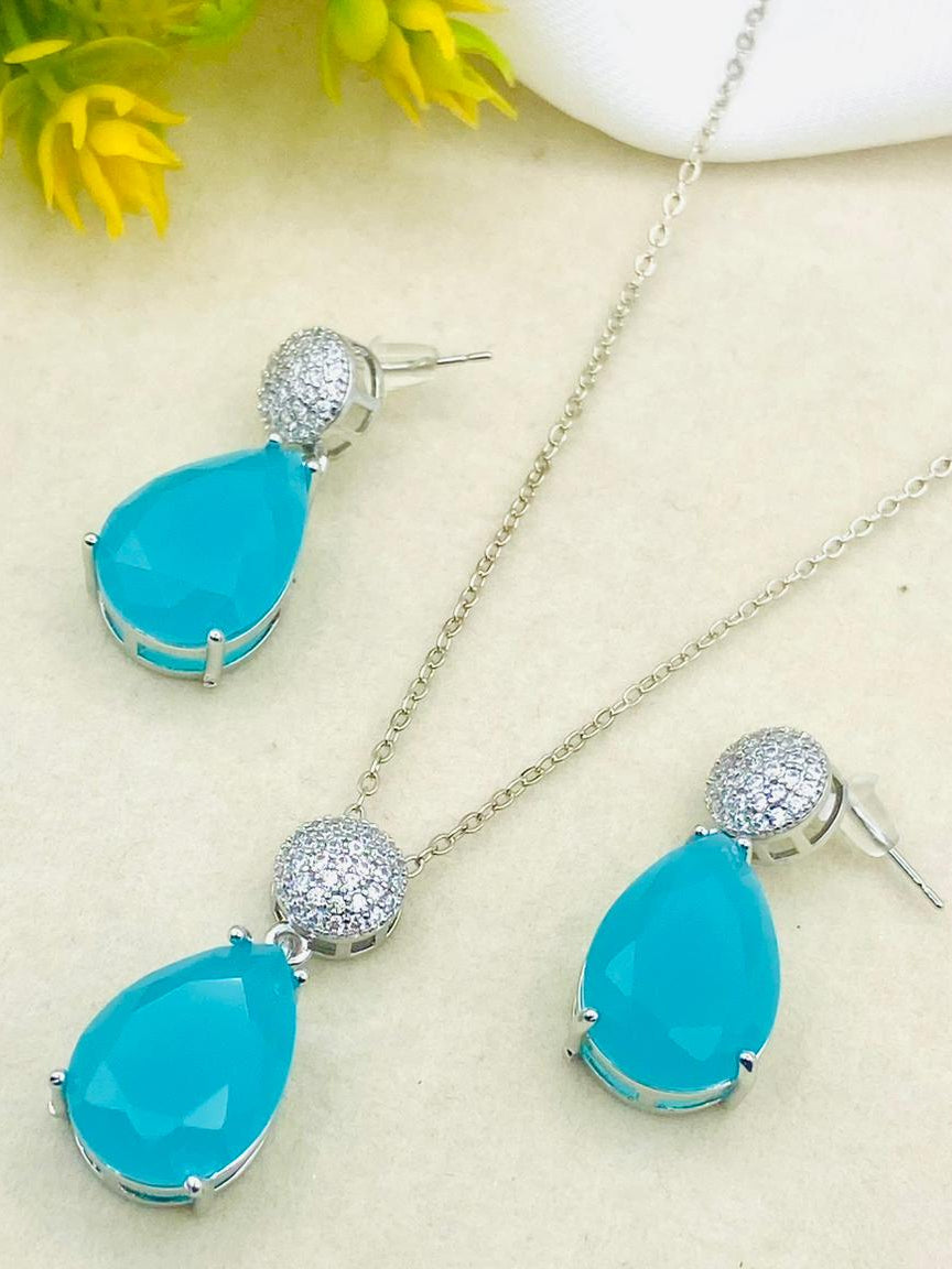 Zircon Work Locket Set