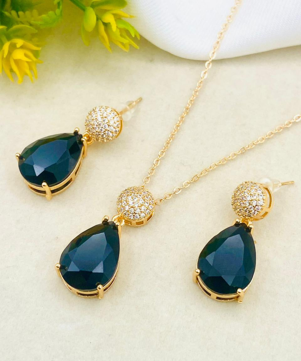 Zircon Work Locket Set