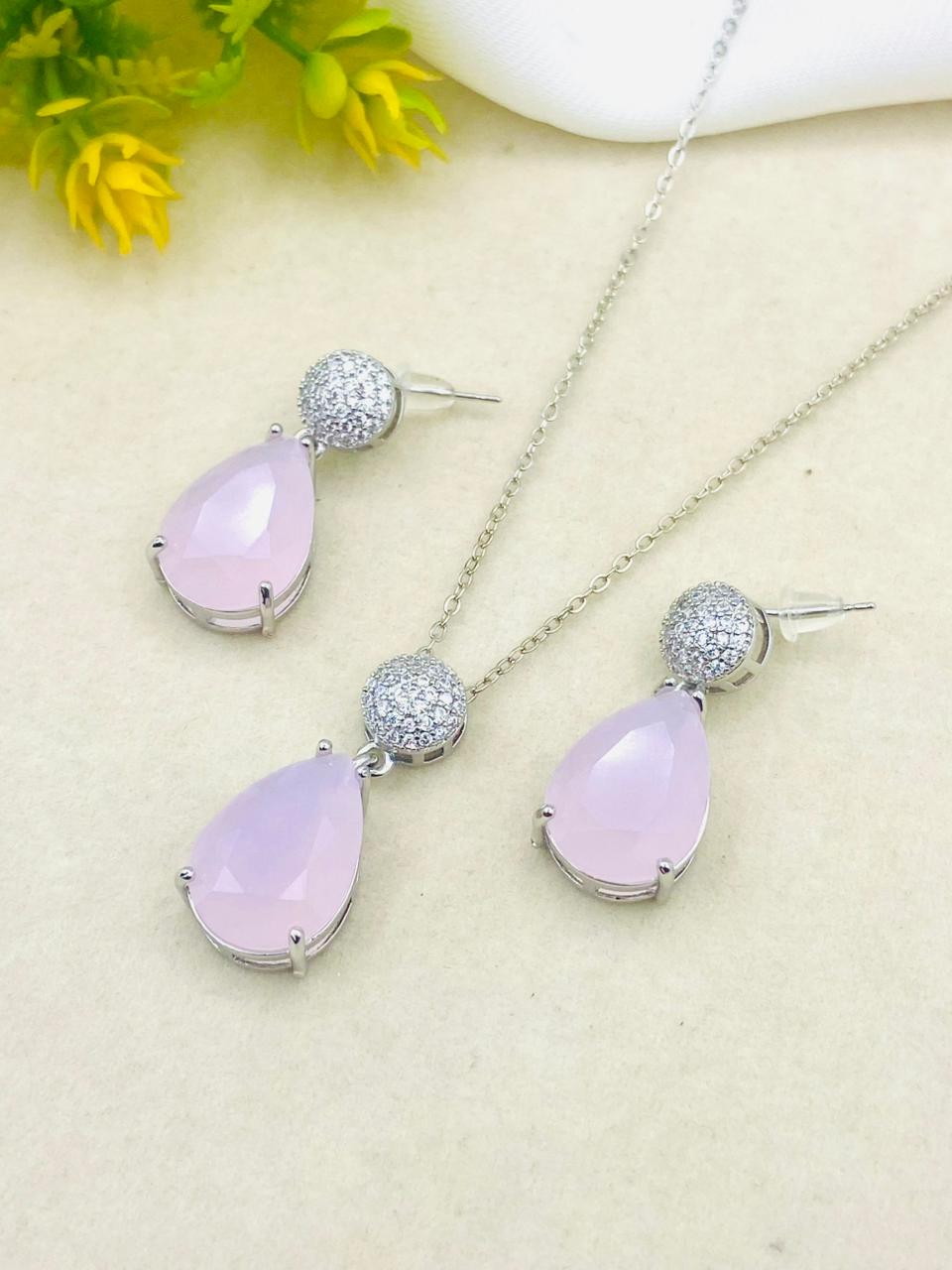 Zircon Work Locket Set