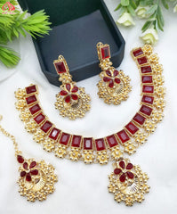 Zircon  stone Set