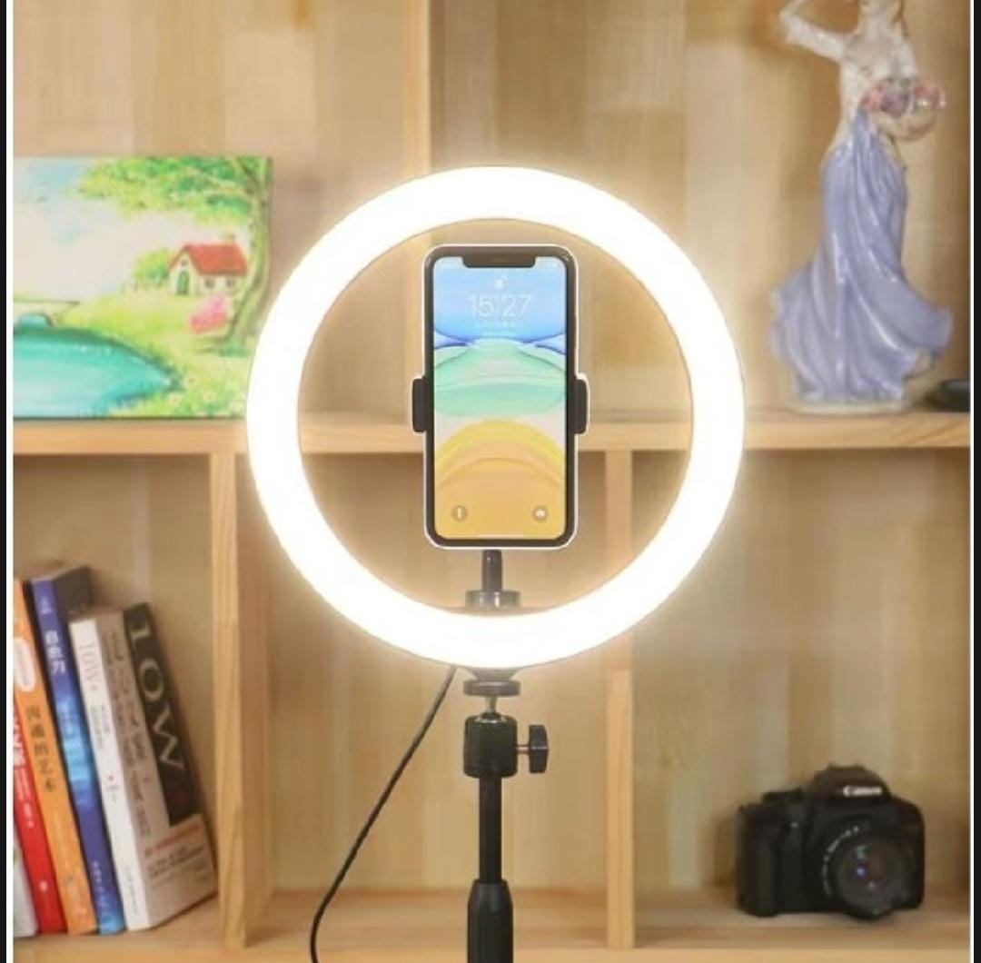 LED RING WITH TRIPOD