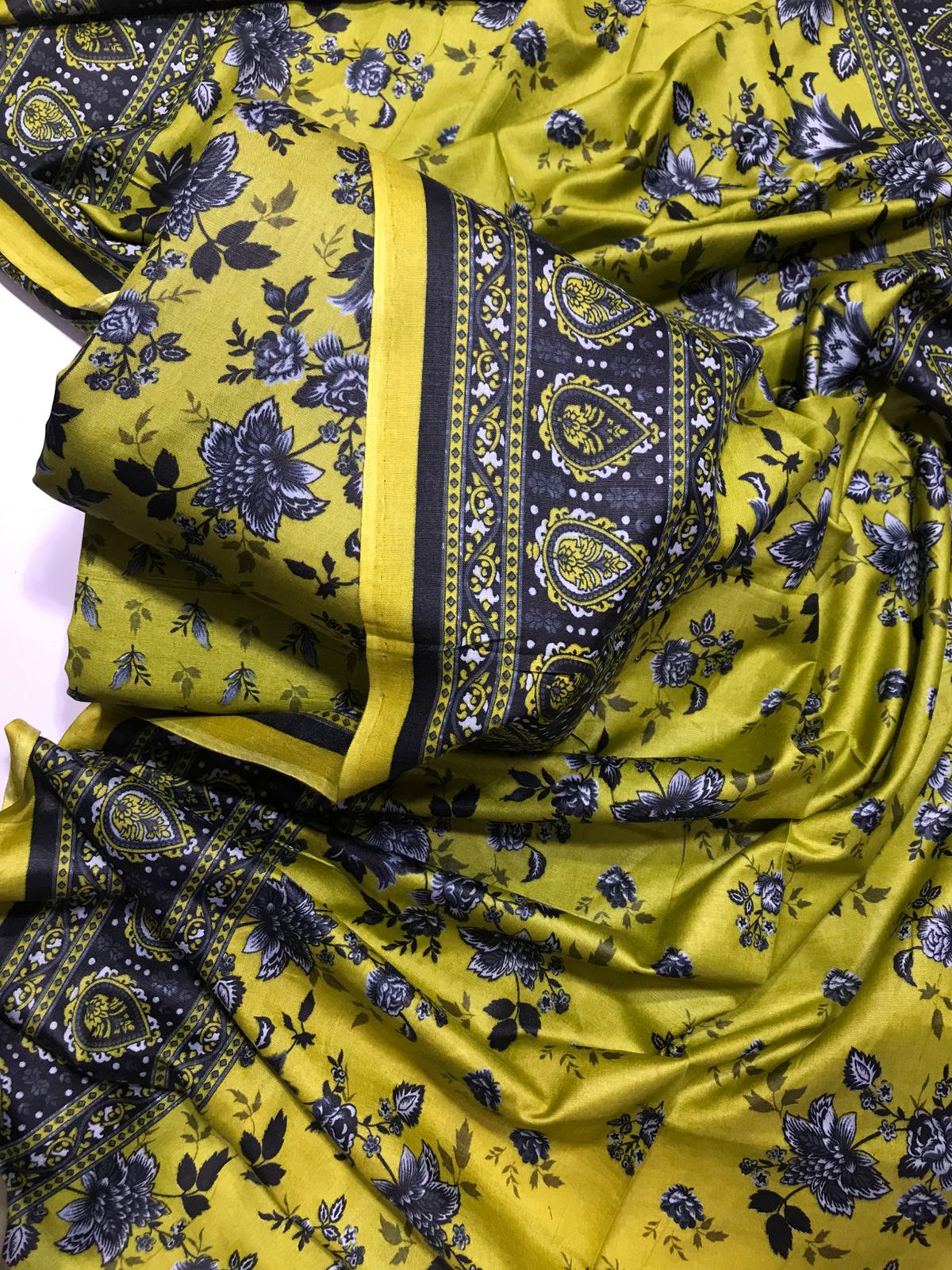 3 Piece Lawn Suit