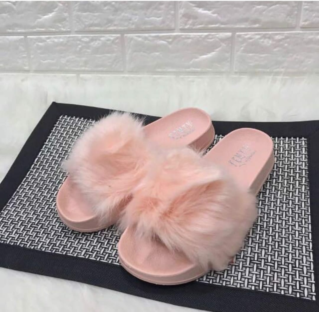 Light pink hot sale furry slides